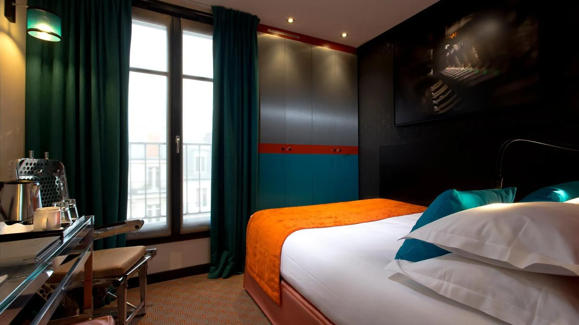 Hotel Atmospheres
