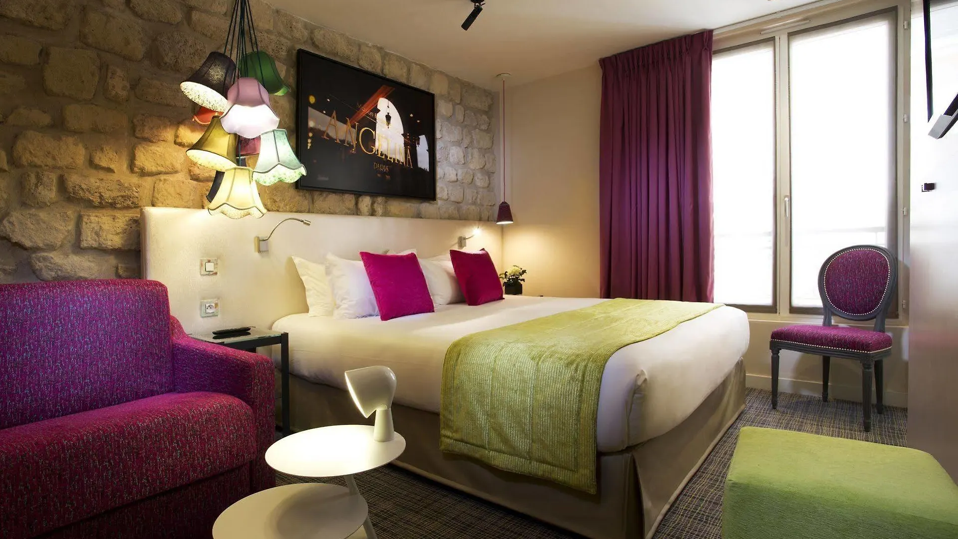 Atmospheres Hotel 4*